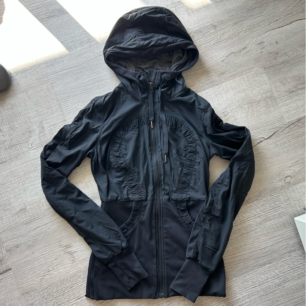 lululemon athletica Black Dance Studio Reversible Zip Up - Picture 6 of 8